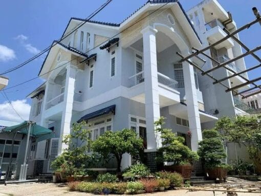 Biệt thự mặt tiền 200m2 Phường Thắng Nhất Vũng Tàu giá 12,999 tỷ